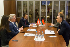 Встреча председателя БелТПП В.Улаховича с торговым советником Посольства Австрии Р.Лукавски