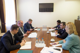 Встреча заместителя председателя БелТПП Д.Мелешкина с членом Коллегии (Министром) по внутренним рынкам, информатизации, информационно-коммуникационным технологиям ЕЭК В.Симоняном