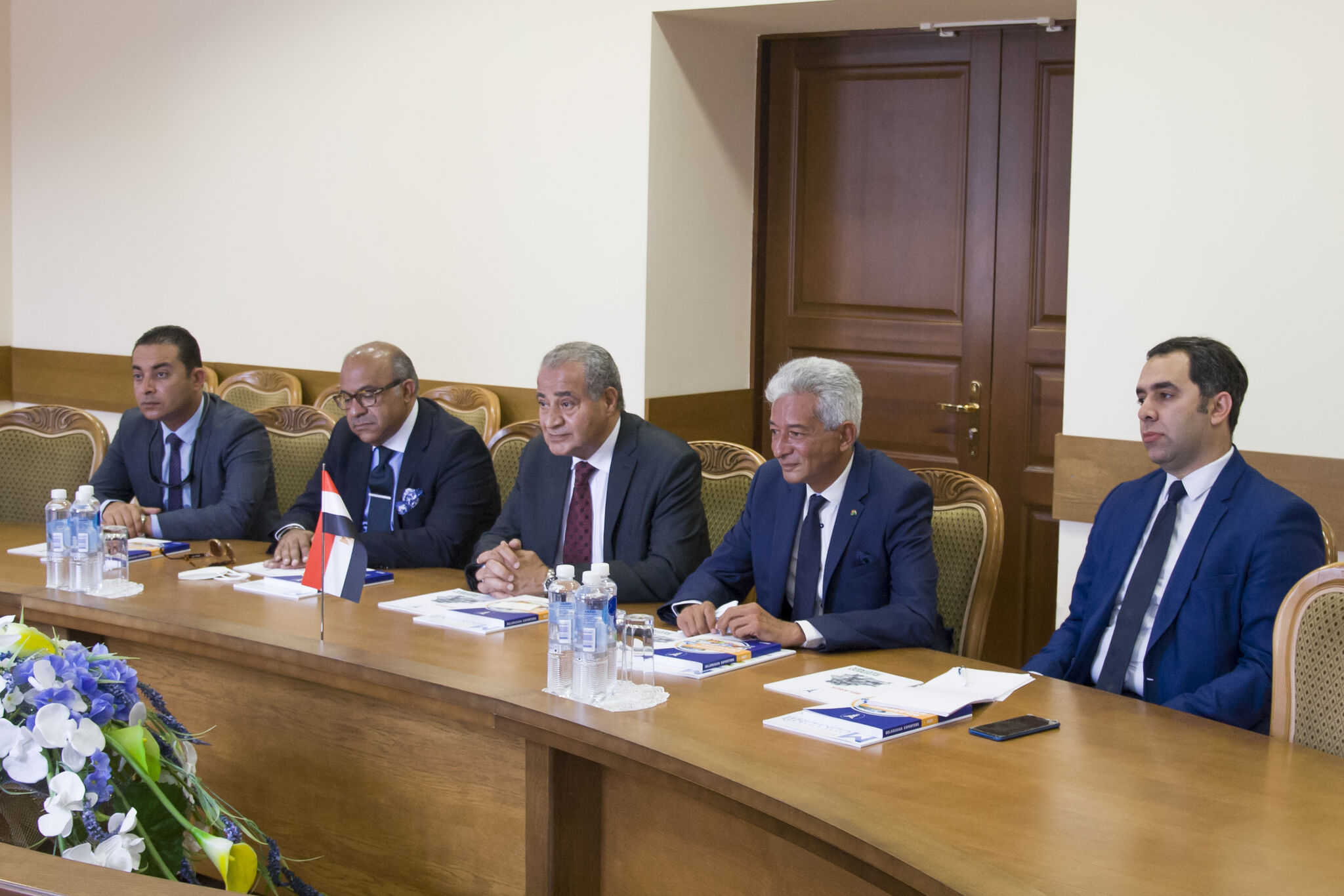Встреча председателя БелТПП В.Улаховича с египетской делегацией во главе с Министром внутренней торговли и снабжения А.аль-Мосельхи