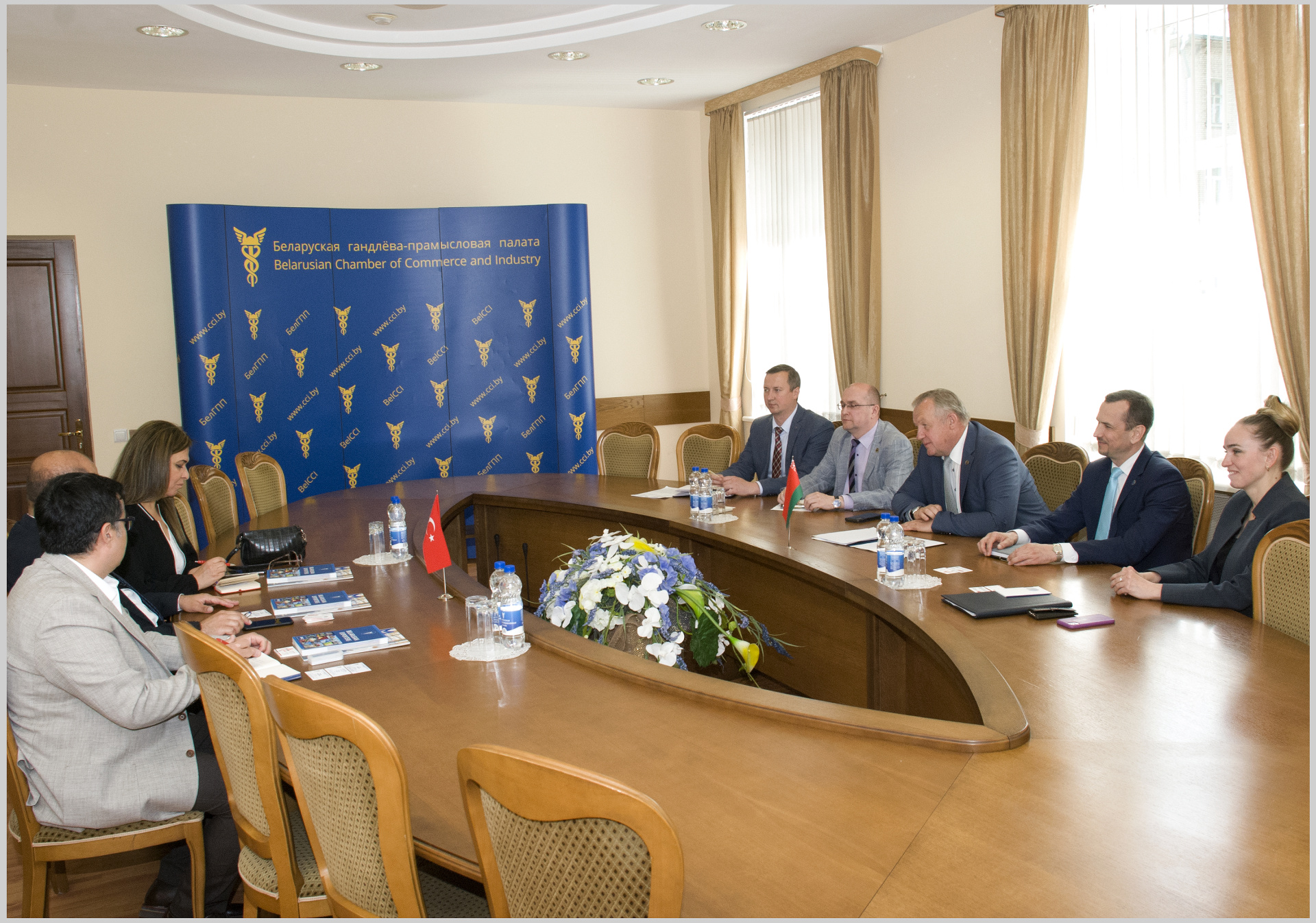 Встреча председателя БелТПП М.Мятликова с Почетным консулом Республики Беларусь в Эскишехире (Турция) Г.Албайраком