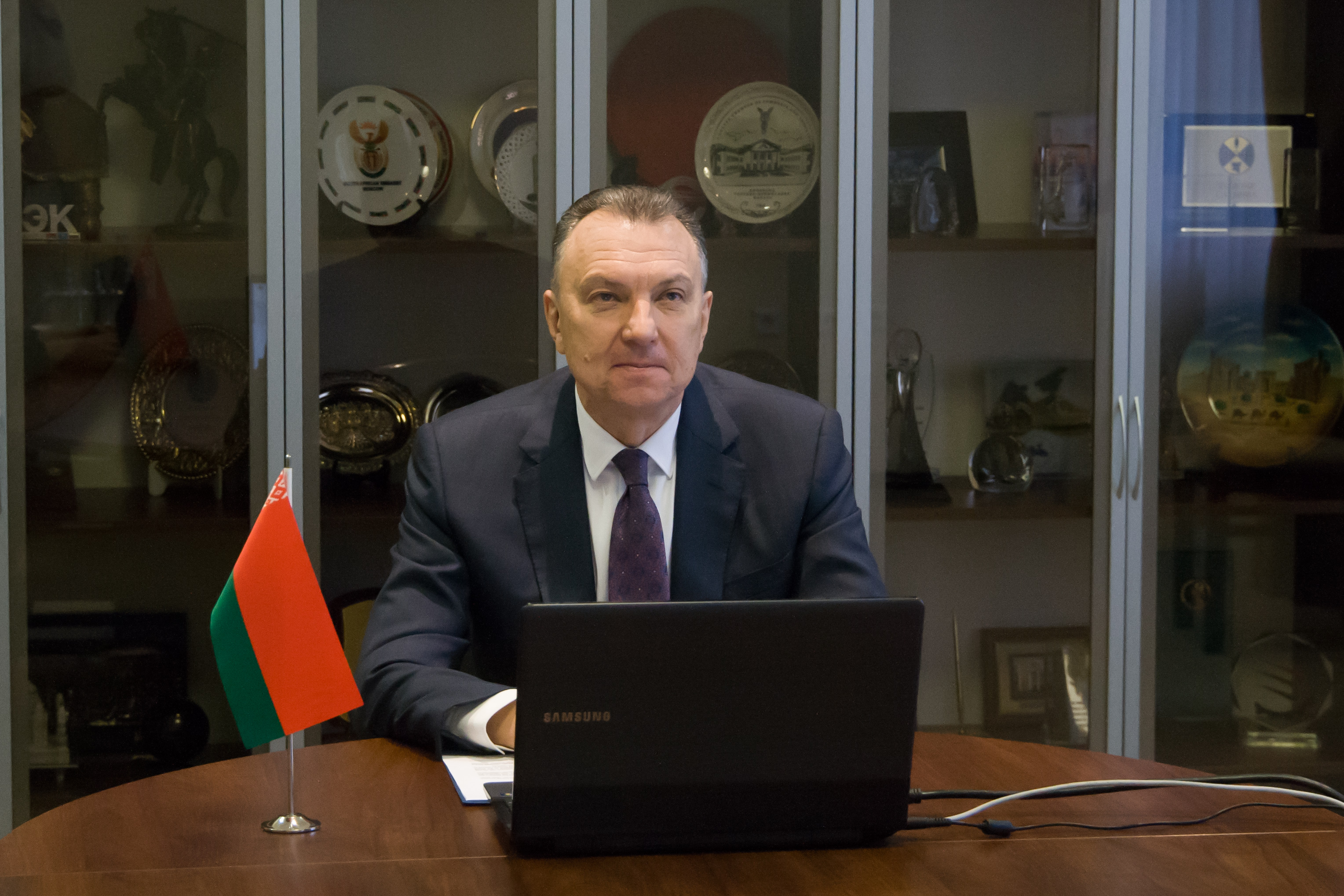Удзел старшыні БелГПП В.Улаховіча ў Эканамічнай канферэнцыі ЦЕІ Удзел старшыні БелГПП В.Улаховіча ў Эканамічнай канферэнцыі ЦЕІ