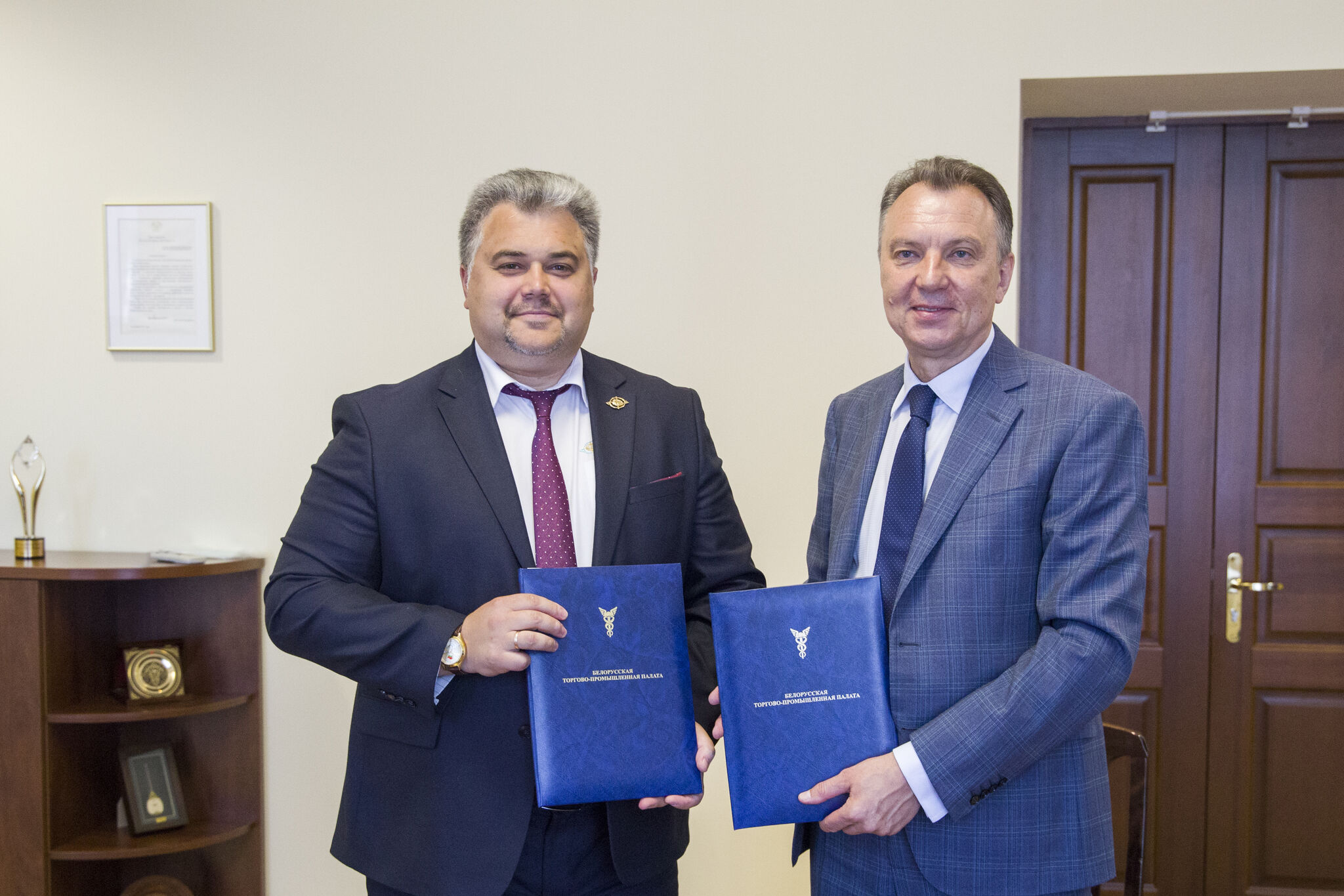 Падпісаны план мерапрыемстваў па ўзаемадзеянні БелГПП і РУП «Белмытсэрвіс» Падпісаны план мерапрыемстваў па ўзаемадзеянні БелГПП і РУП «Белмытсэрвіс»