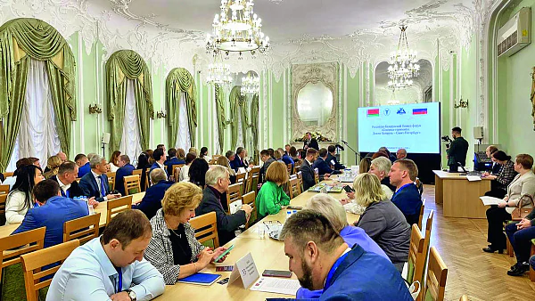 Укрепление кооперационных связей с Северной столицей России